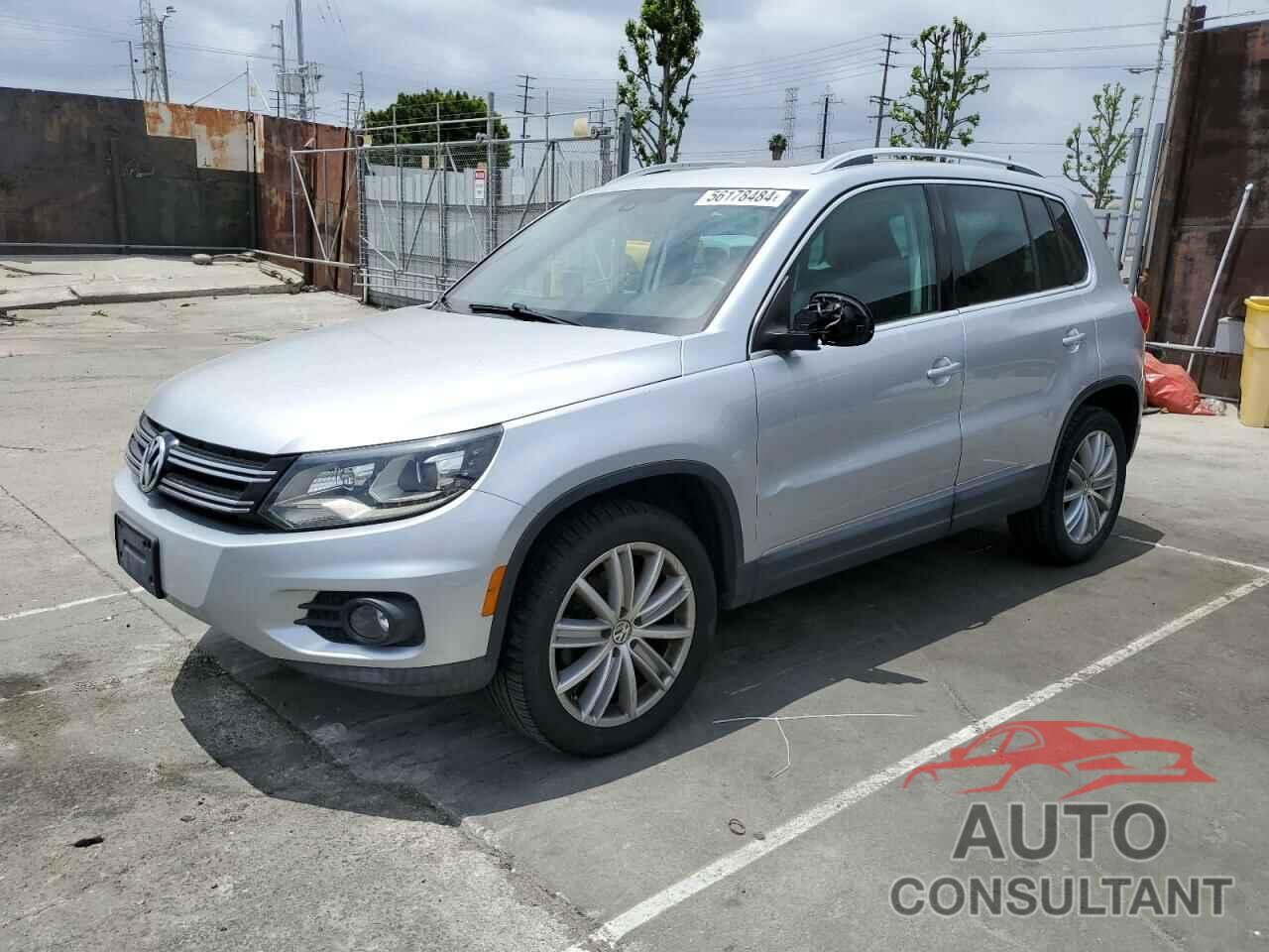 VOLKSWAGEN TIGUAN 2016 - WVGAV7AX7GW521469