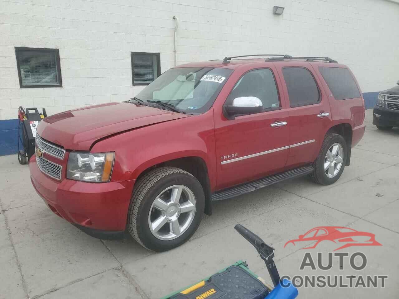 CHEVROLET TAHOE 2013 - 1GNSKCE01DR368581