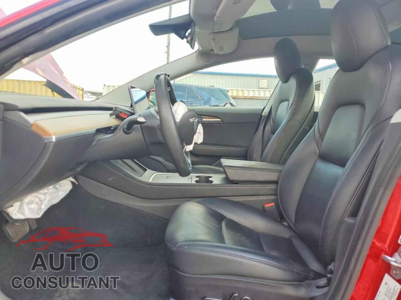 TESLA MODEL 3 2021 - 5YJ3E1EA9MF047136