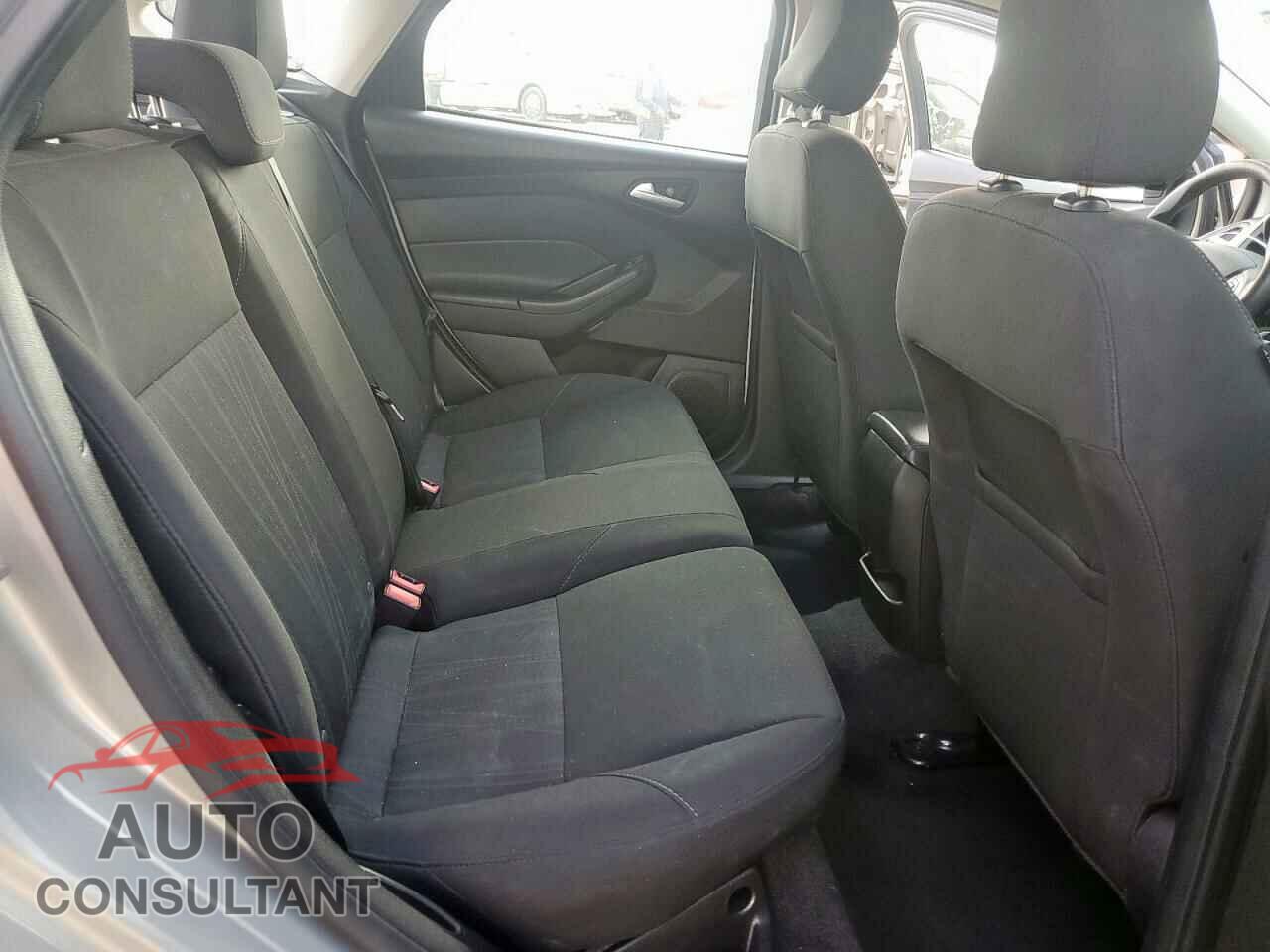 FORD FOCUS 2016 - 1FADP3K23GL203749