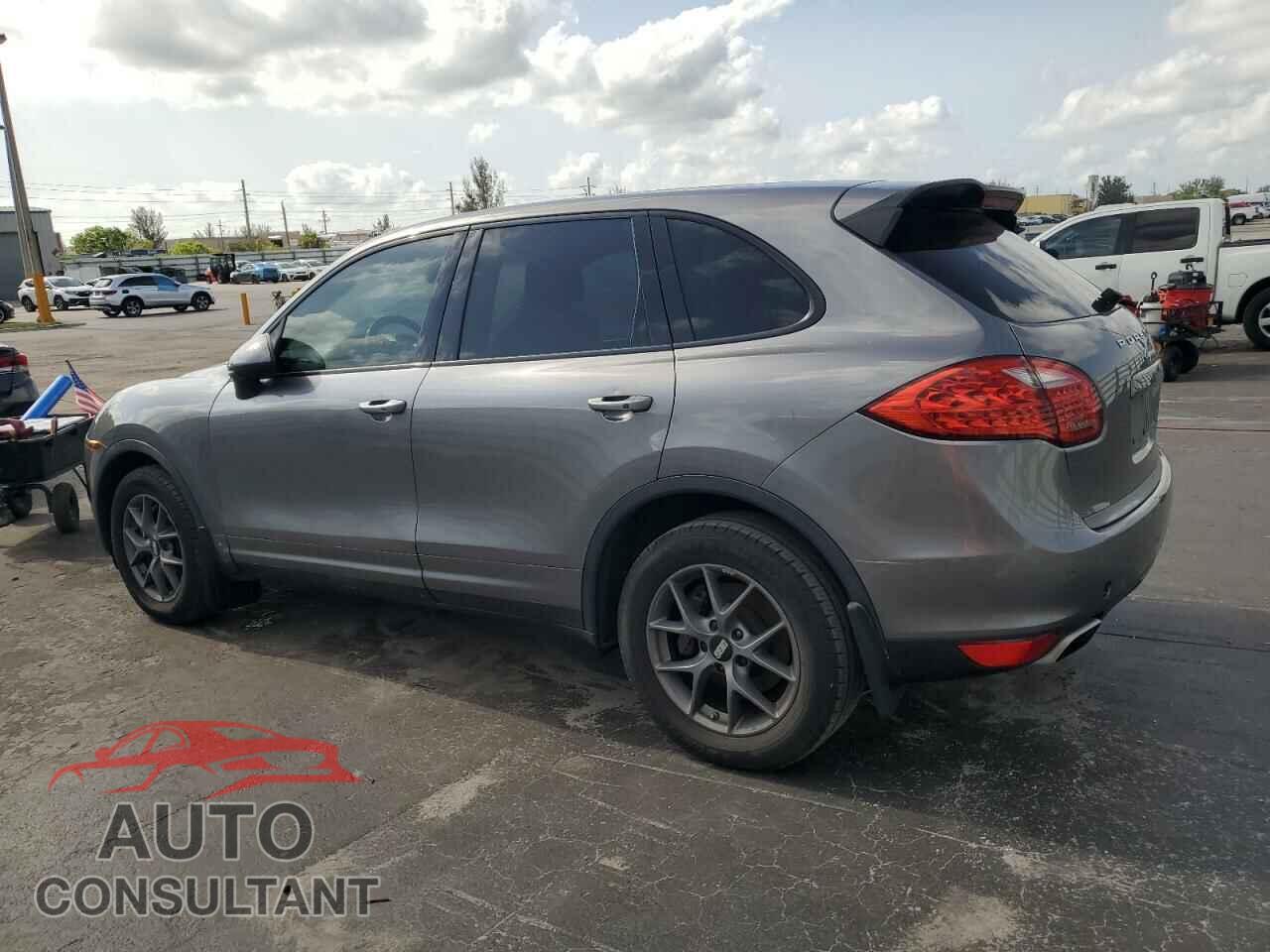 PORSCHE CAYENNE 2012 - WP1AA2A23CLA06115