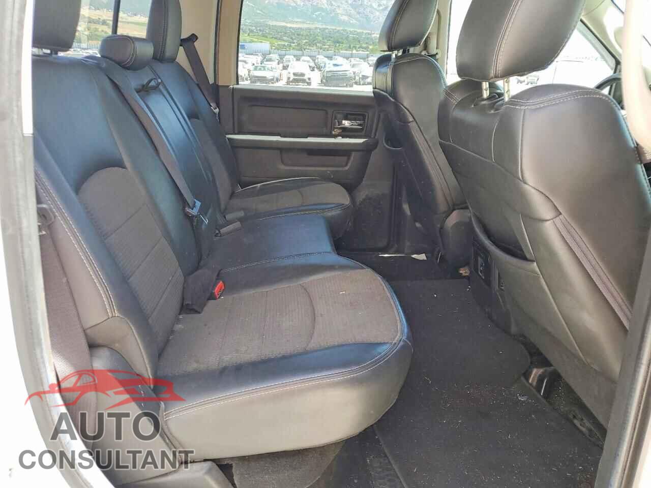 DODGE RAM 1500 2012 - 1C6RD7MT9CS288691