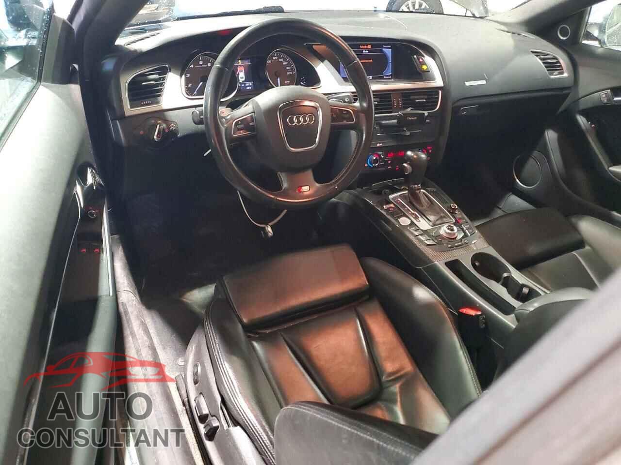 AUDI S5/RS5 2012 - WAUCVAFR2CA019686