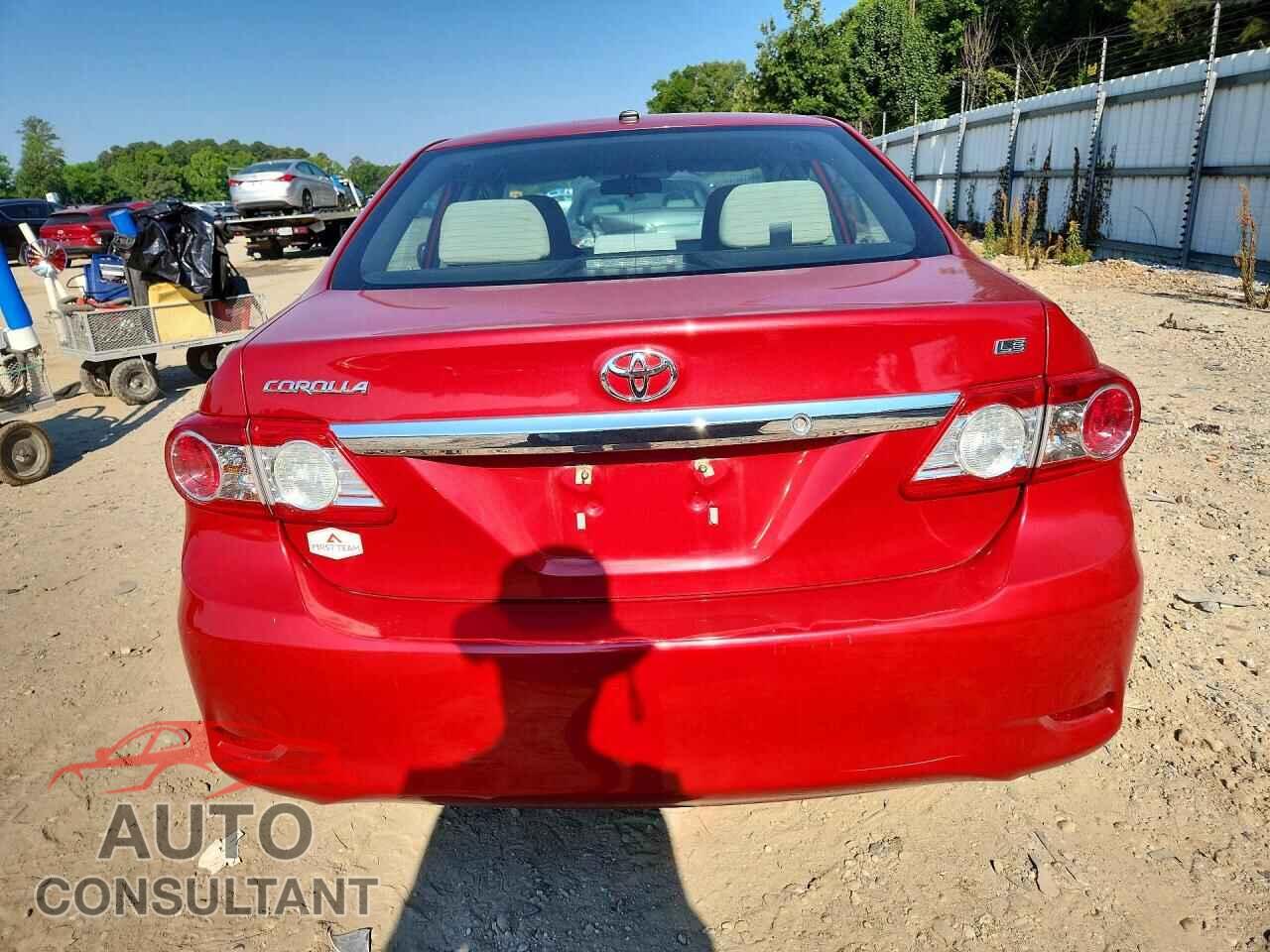 TOYOTA COROLLA 2011 - 2T1BU4EE2BC699052