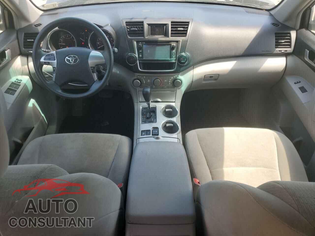 TOYOTA HIGHLANDER 2013 - 5TDBK3EH8DS239592