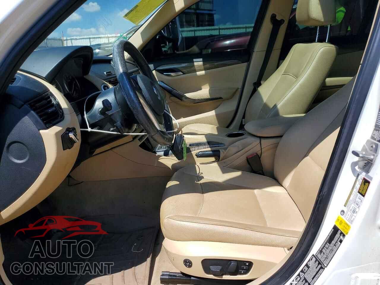 BMW X1 2014 - WBAVL1C56EVY11559