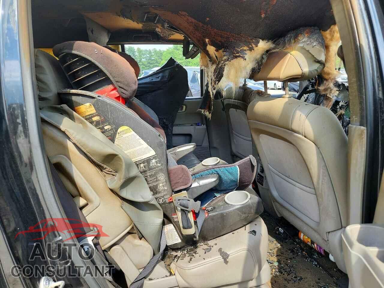 HONDA PILOT 2013 - 5FNYF4H64DB063885
