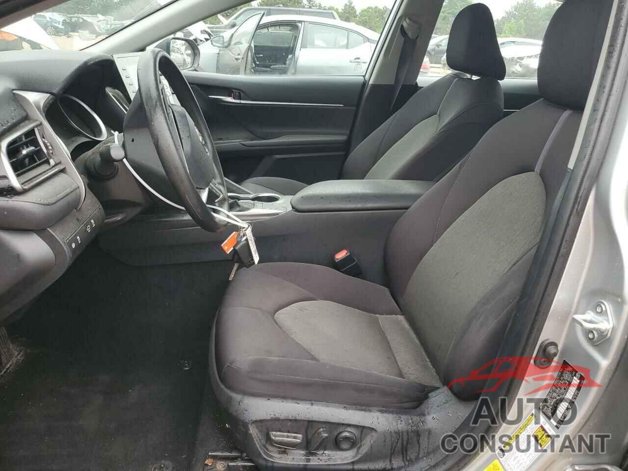 TOYOTA CAMRY 2022 - 4T1C11AK3NU025535