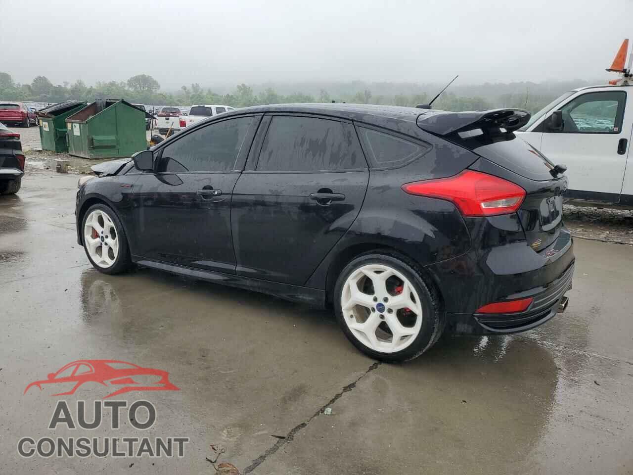 FORD FOCUS 2017 - 1FADP3L97HL332980