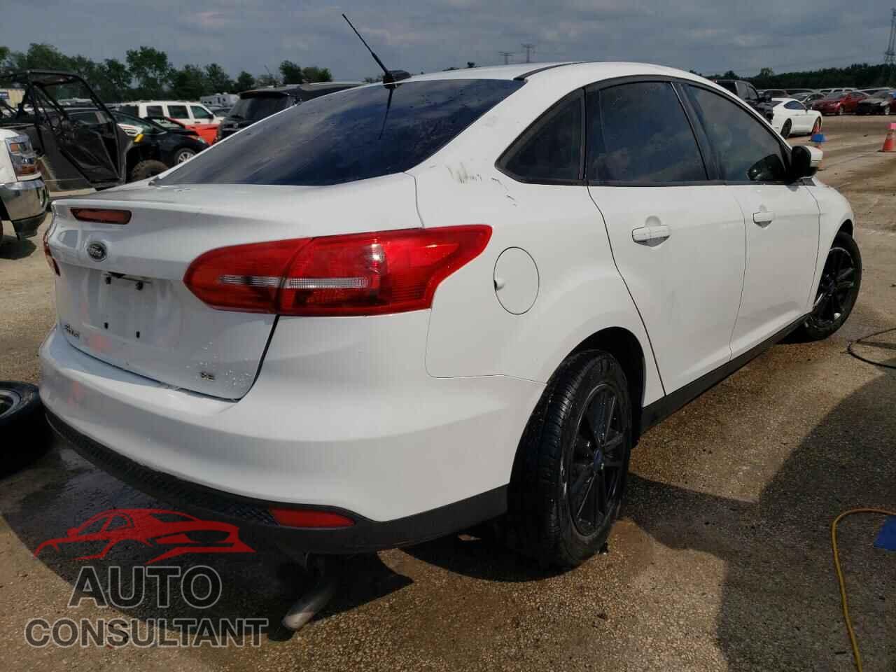 FORD FOCUS 2017 - 1FADP3F24HL323586