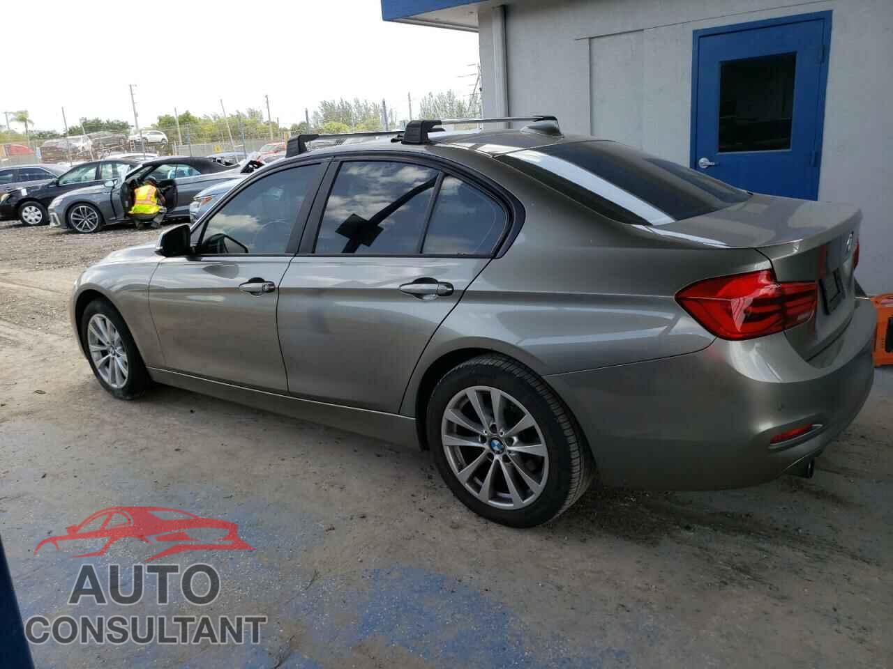 BMW 3 SERIES 2016 - WBA8E1G59GNU10768