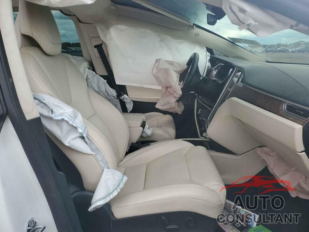 TESLA MODEL X 2017 - 5YJXCDE26HF072583