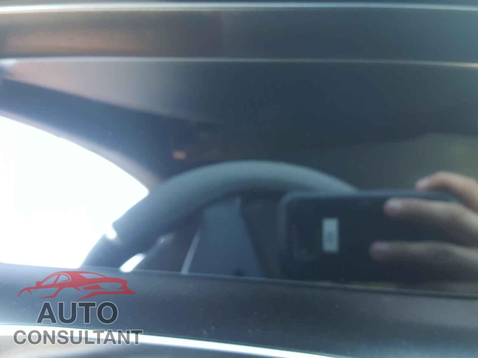 TESLA MODEL S 2017 - 5YJSA1E14HF201068