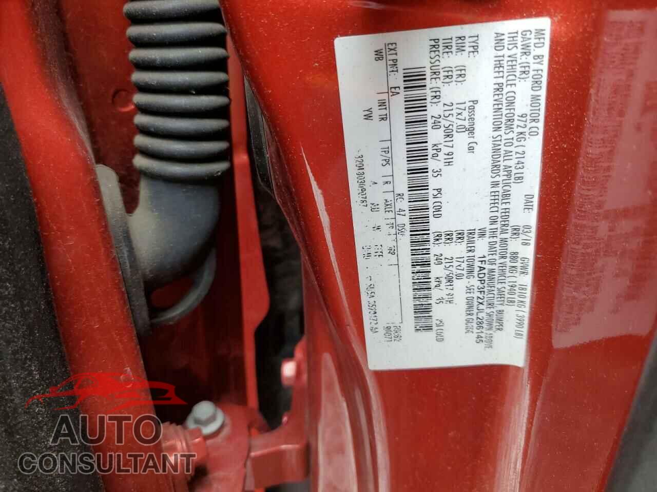 FORD FOCUS 2018 - 1FADP3F2XJL286145