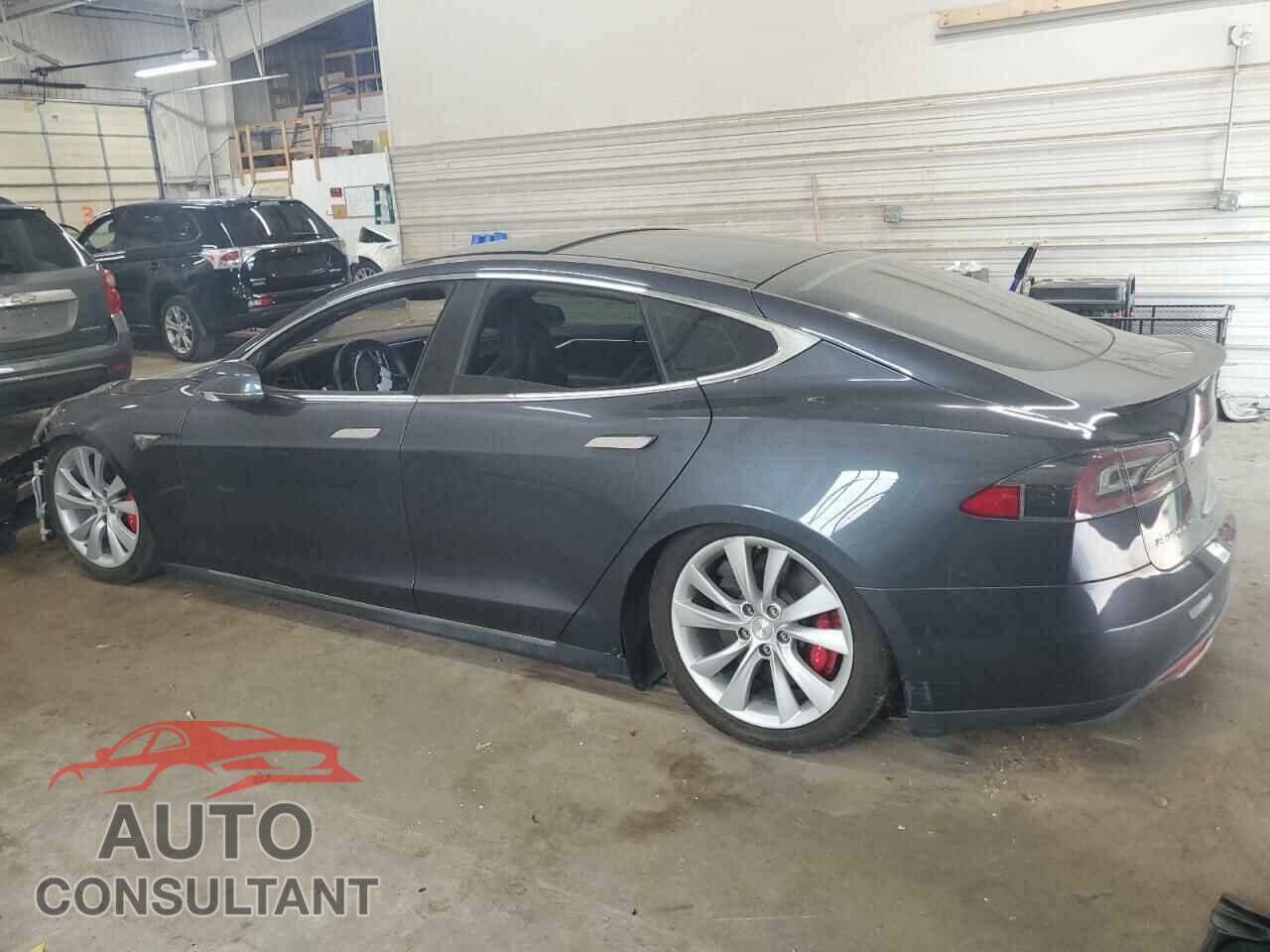 TESLA MODEL S 2015 - 5YJSA1H47FF081883