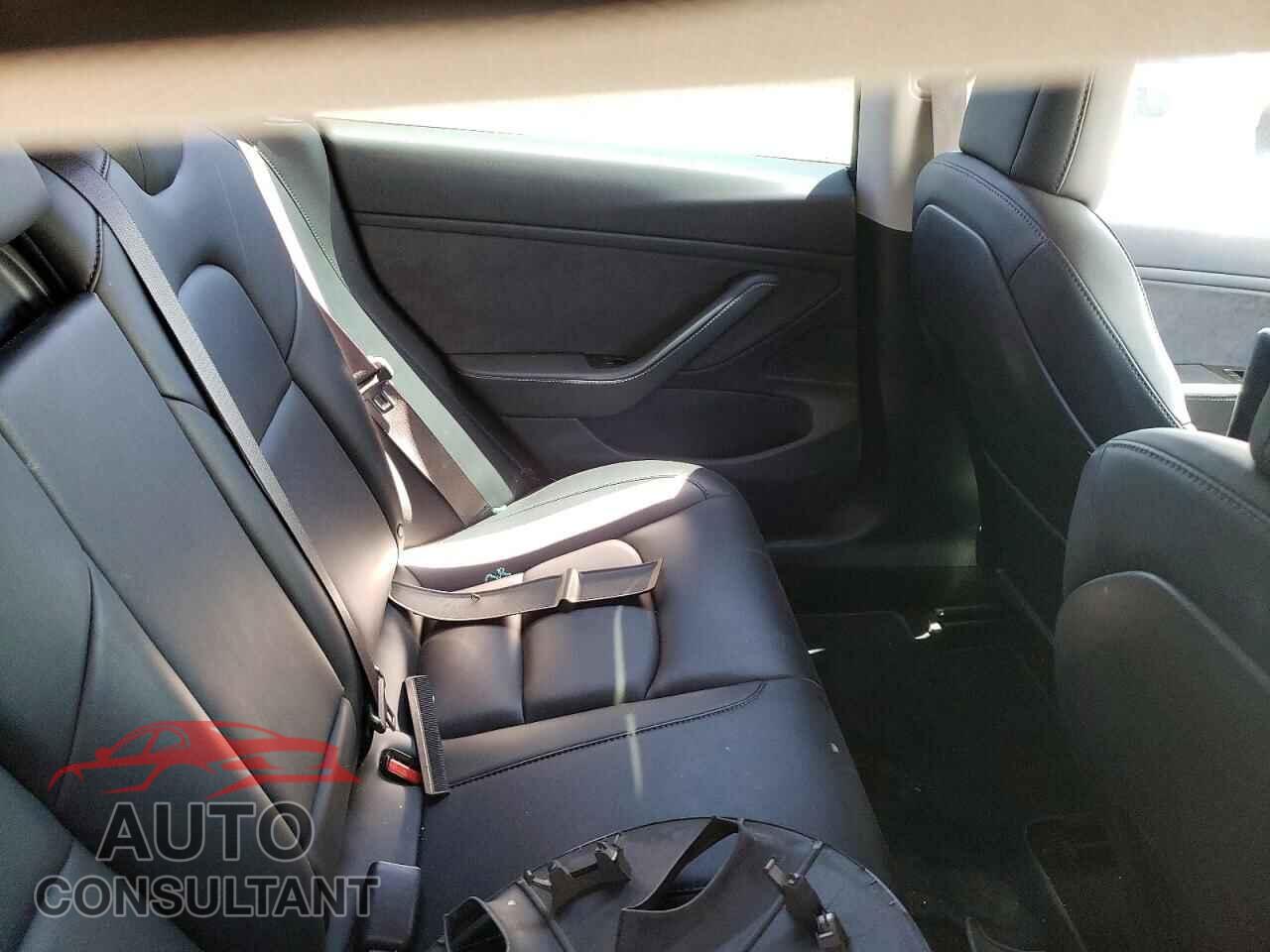 TESLA MODEL 3 2018 - 5YJ3E1EA2JF058104