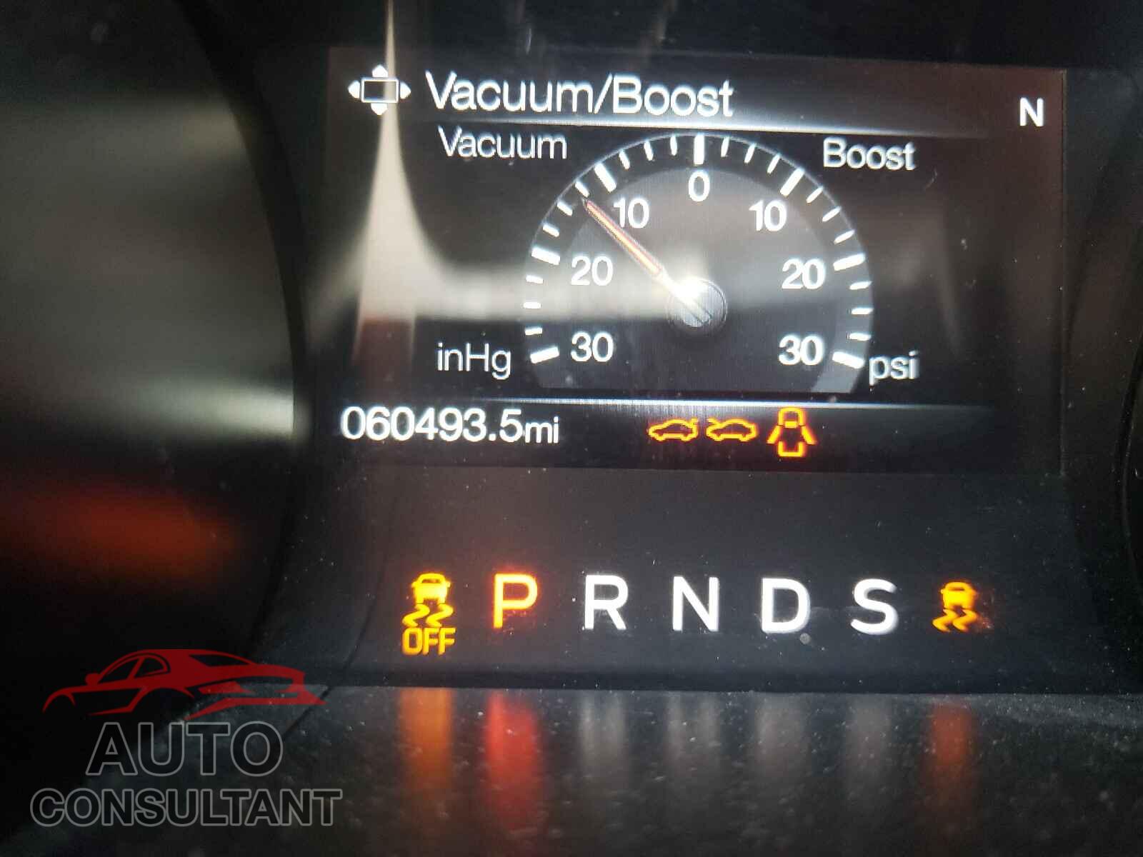 FORD MUSTANG 2018 - 1FA6P8TH7J5156777