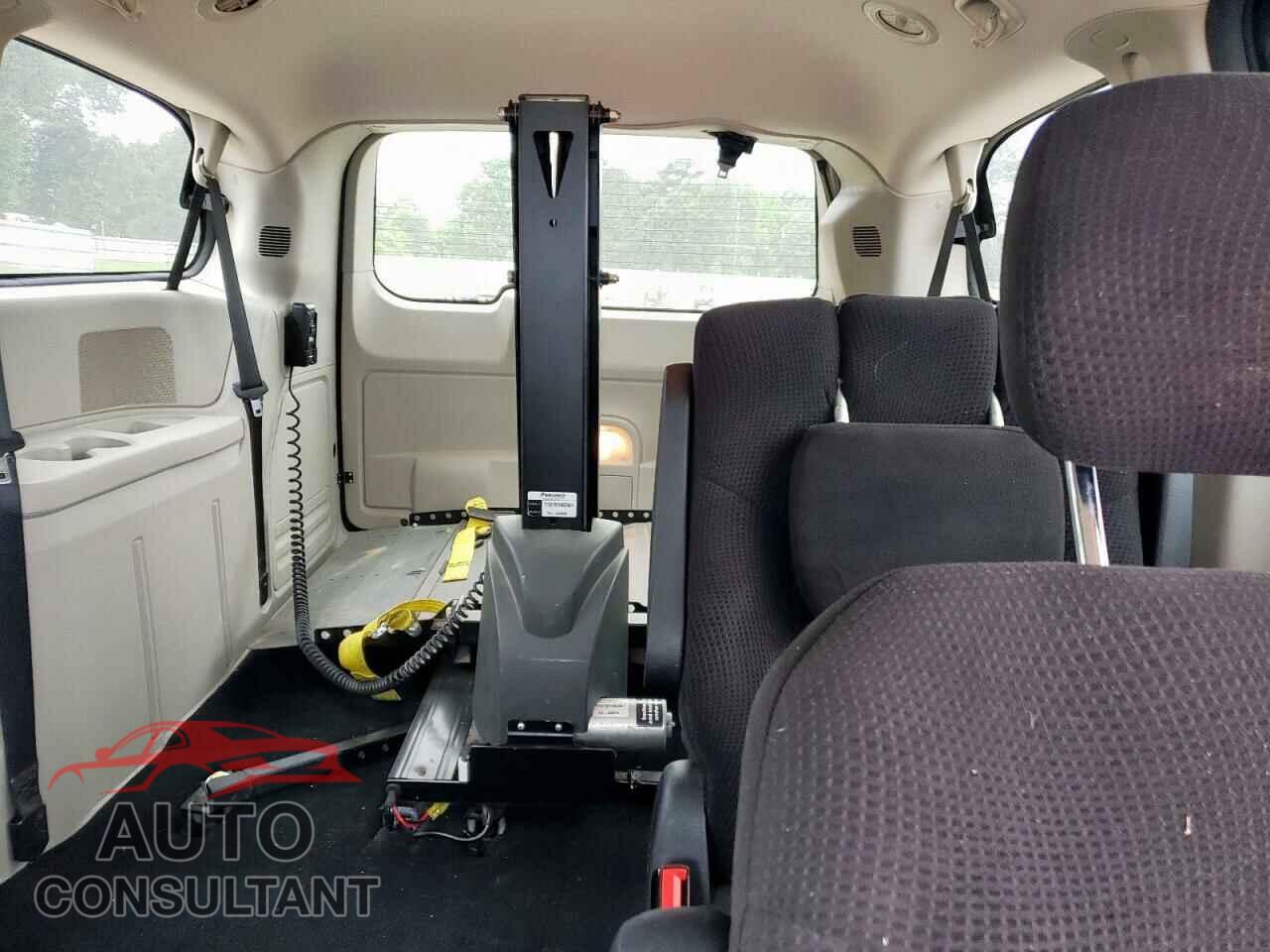 DODGE CARAVAN 2013 - 2C4RDGCG9DR591535