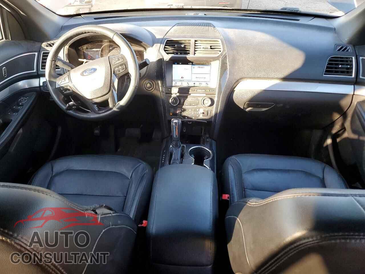 FORD EXPLORER 2017 - 1FM5K7DH3HGD64498
