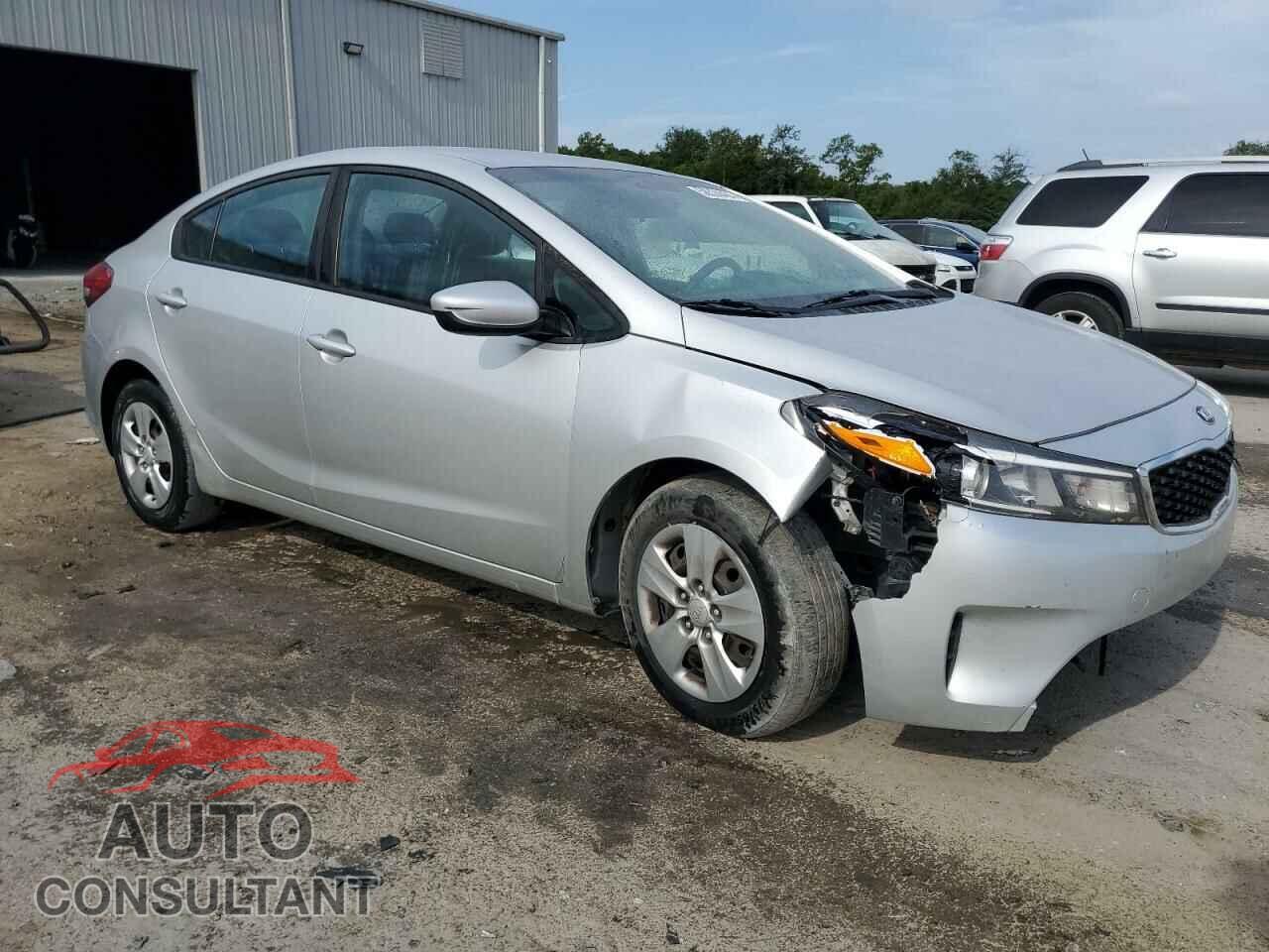 KIA FORTE 2018 - 3KPFK4A71JE284609