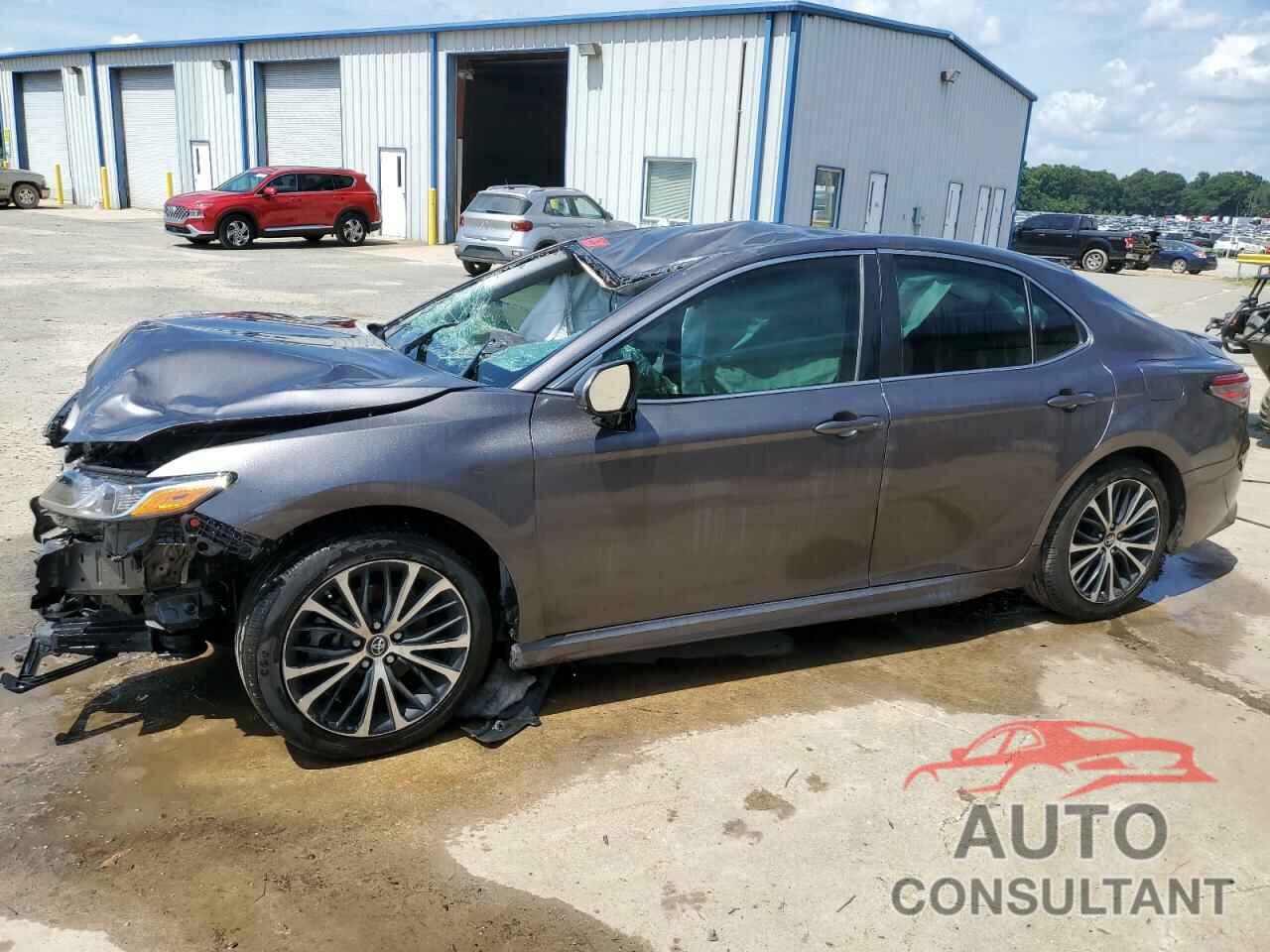TOYOTA CAMRY 2018 - 4T1B11HKXJU653863