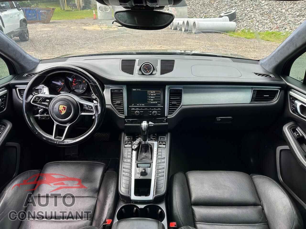 PORSCHE MACAN 2016 - WP1AF2A53GLB92899