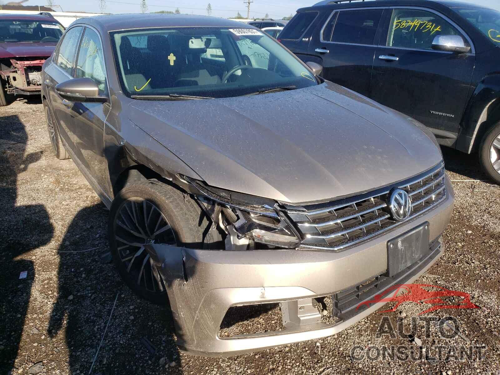 VOLKSWAGEN PASSAT 2016 - 1VWAS7A32GC025892