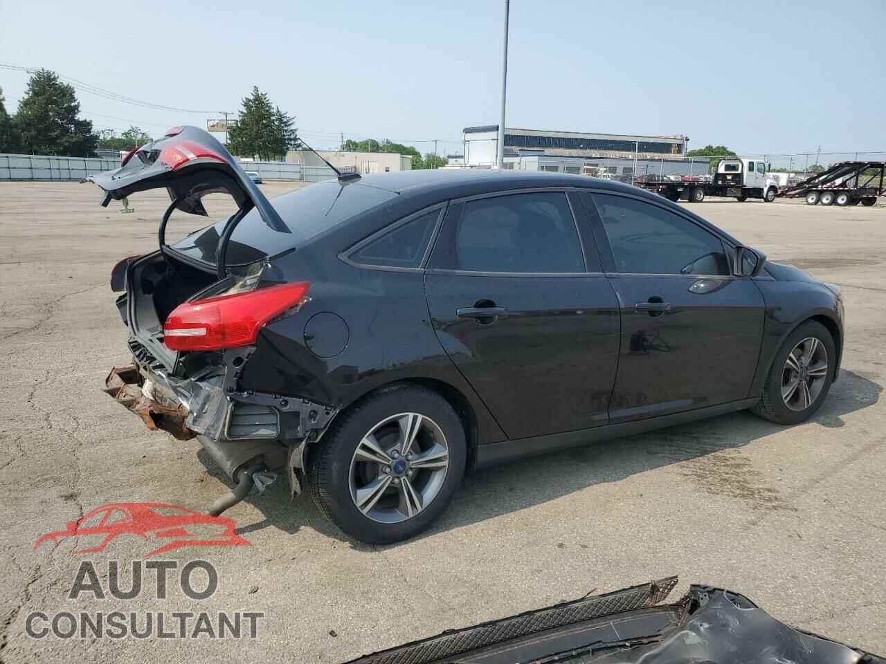 FORD FOCUS 2018 - 1FADP3F2XJL228407