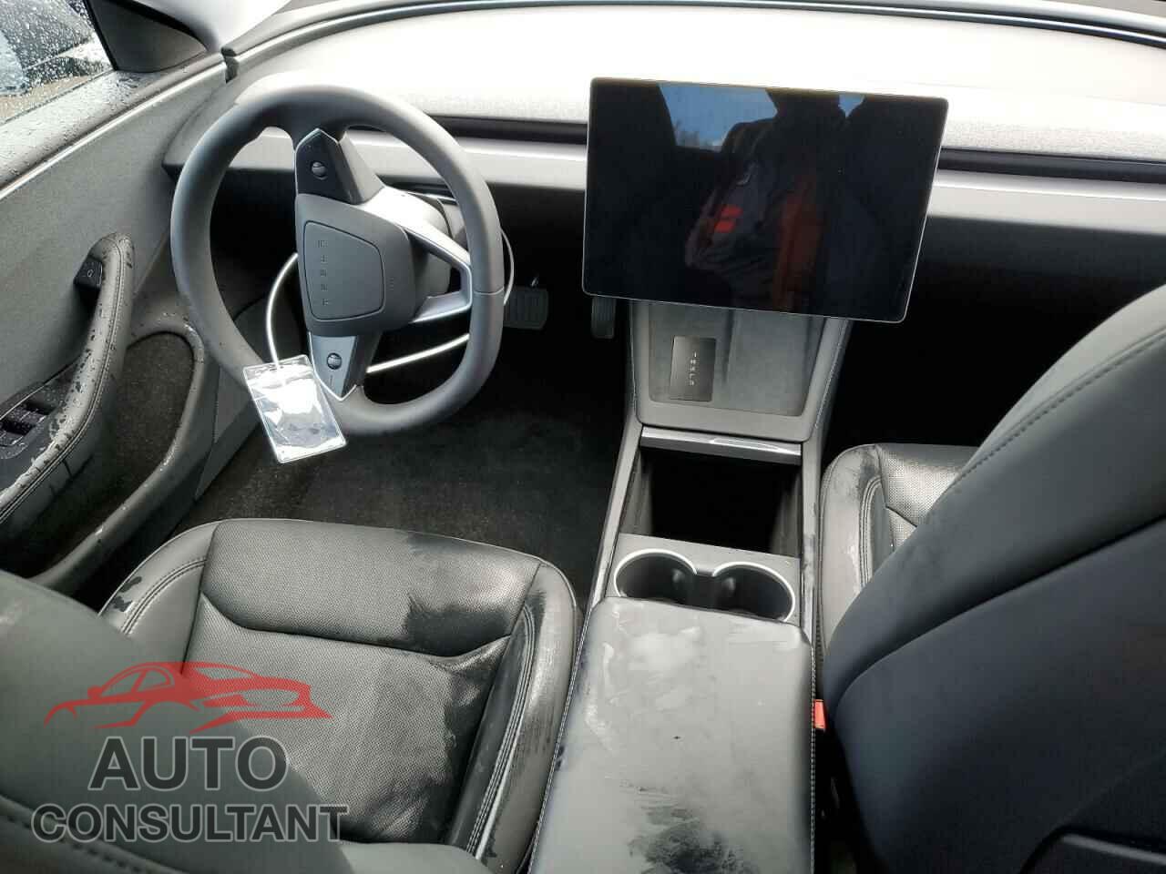 TESLA MODEL 3 2024 - 5YJ3E1EA5RF722715
