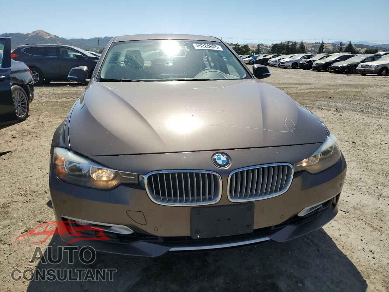 BMW 3 SERIES 2013 - WBA3C1C57DF435292