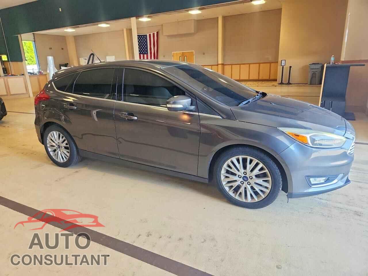 FORD FOCUS 2016 - 1FADP3N25GL330451