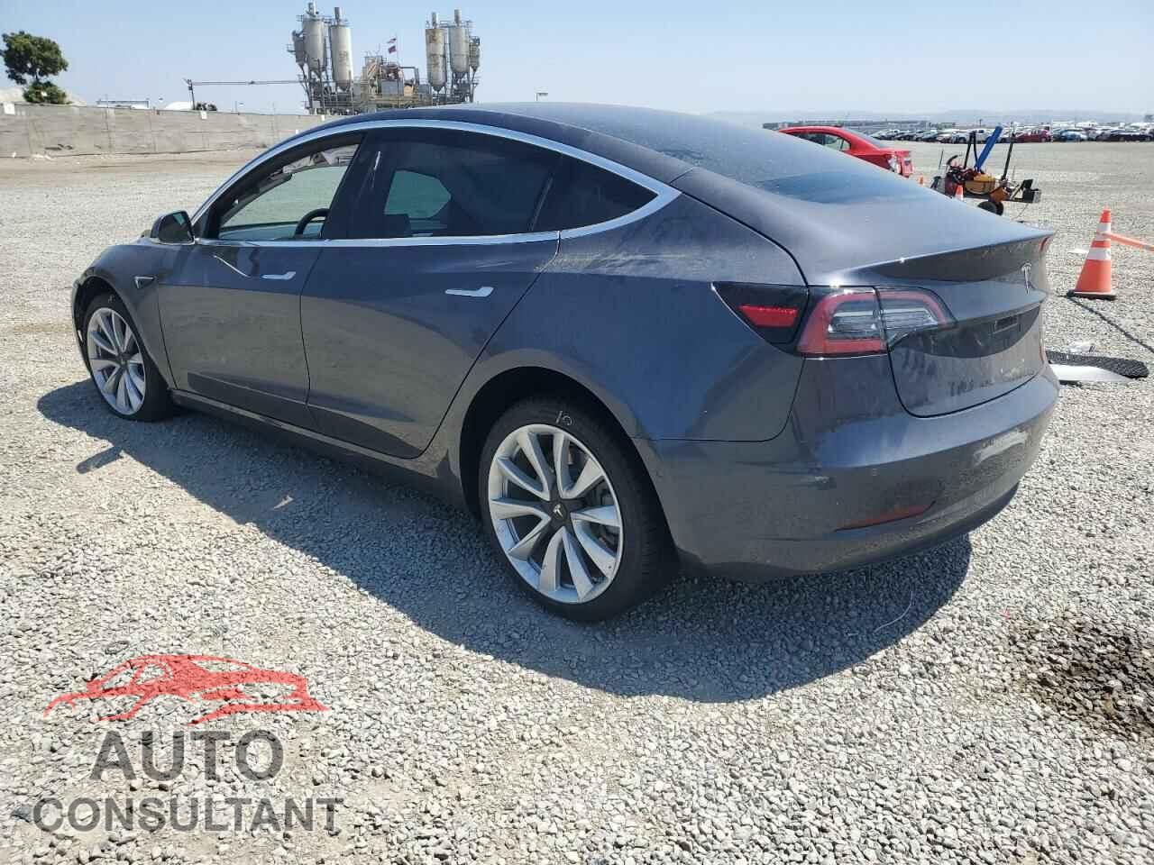 TESLA MODEL 3 2018 - 5YJ3E1EB4JF121101