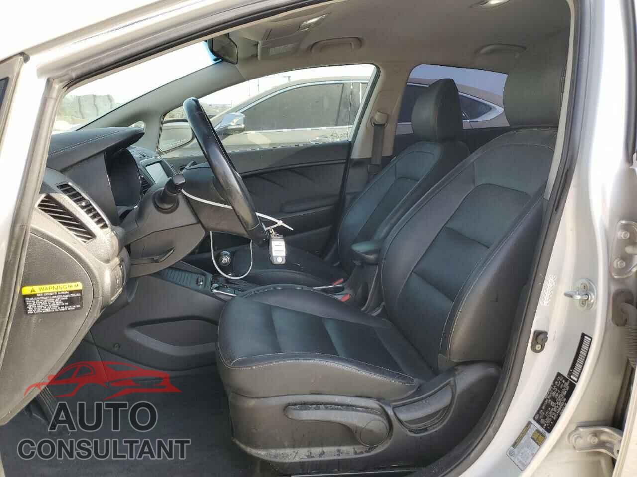KIA FORTE 2017 - 3KPFL4A88HE005740