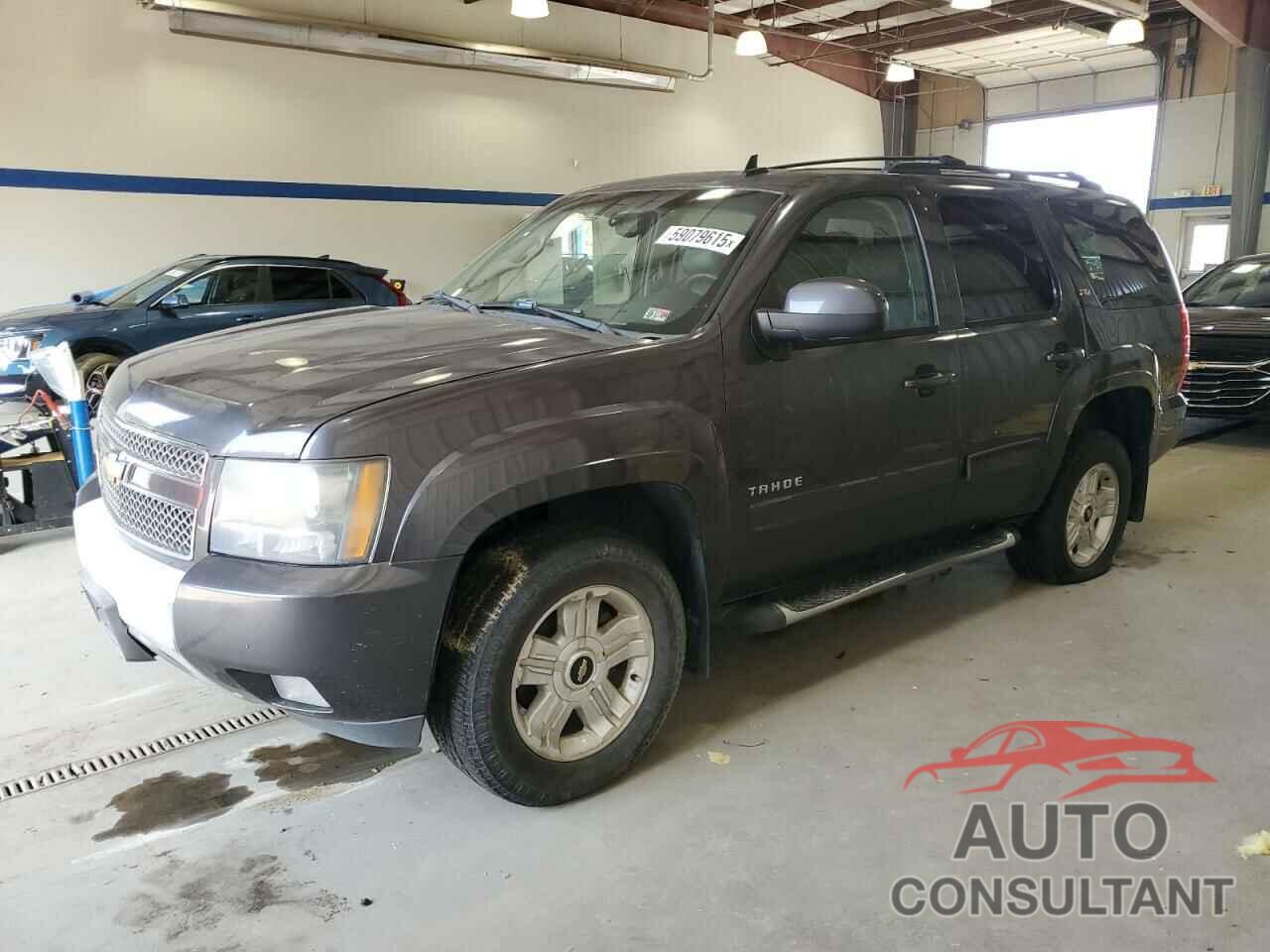CHEVROLET TAHOE 2011 - 1GNSKBE04BR221789
