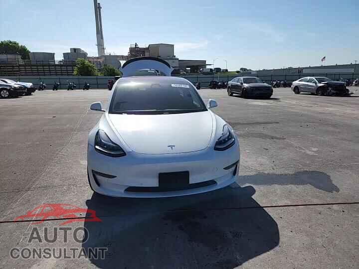 TESLA MODEL 3 2018 - 5YJ3E1EA0JF005689