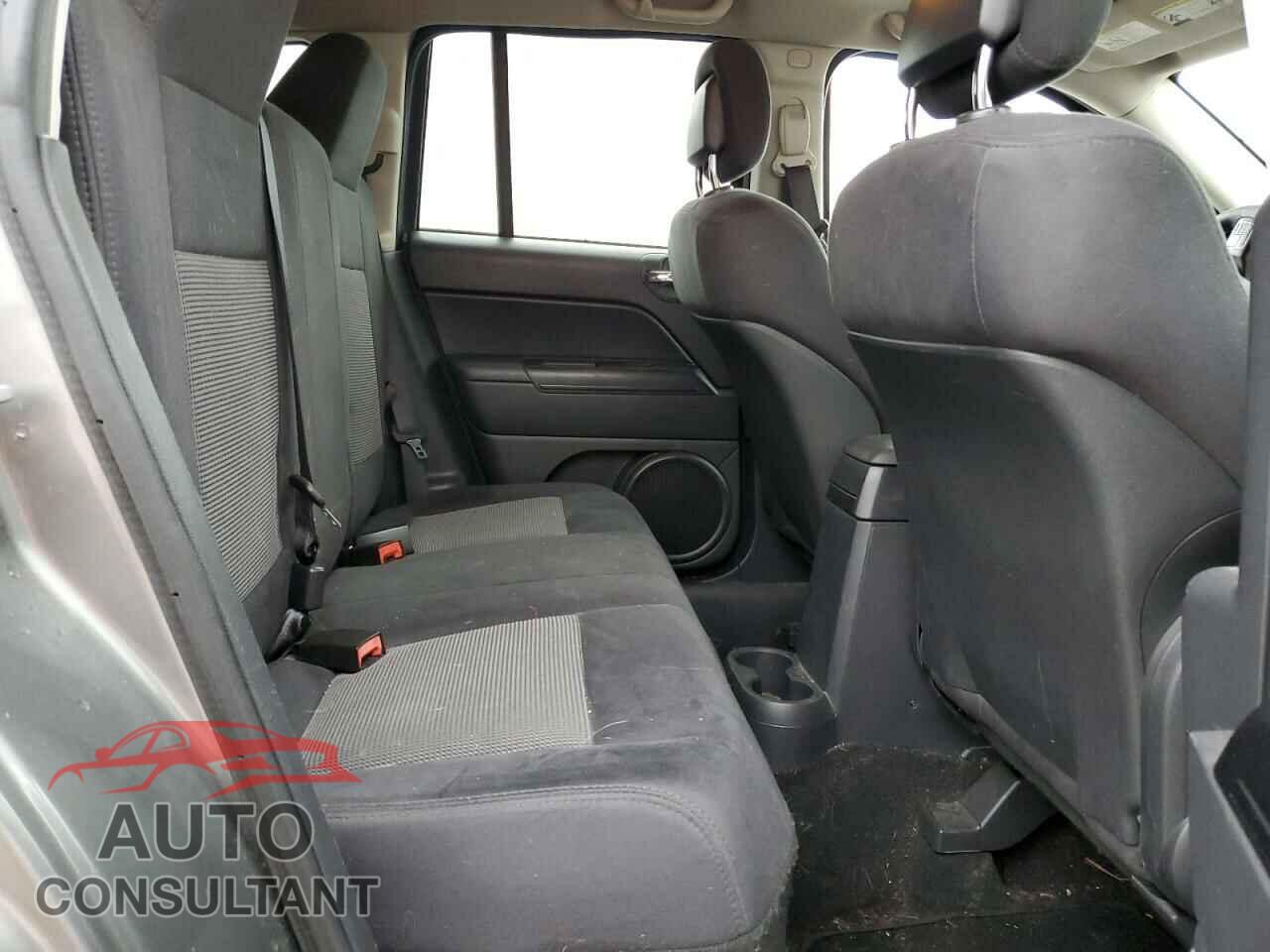 JEEP COMPASS 2011 - 1J4NF1FB6BD277941