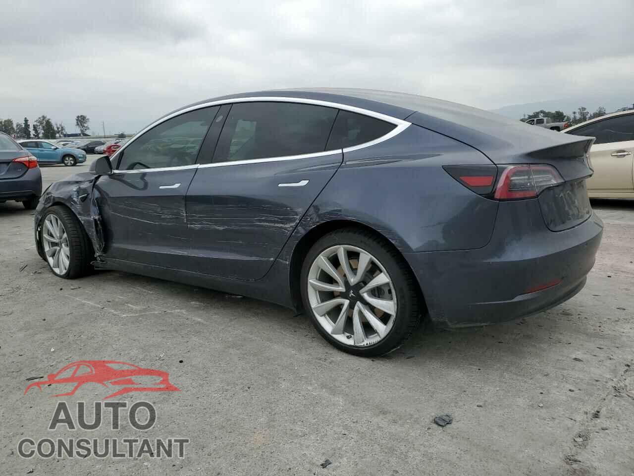 TESLA MODEL 3 2018 - 5YJ3E1EA5JF059361