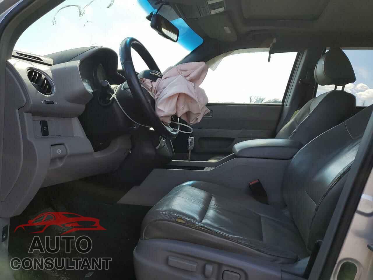 HONDA PILOT 2009 - 5FNYF48559B020820
