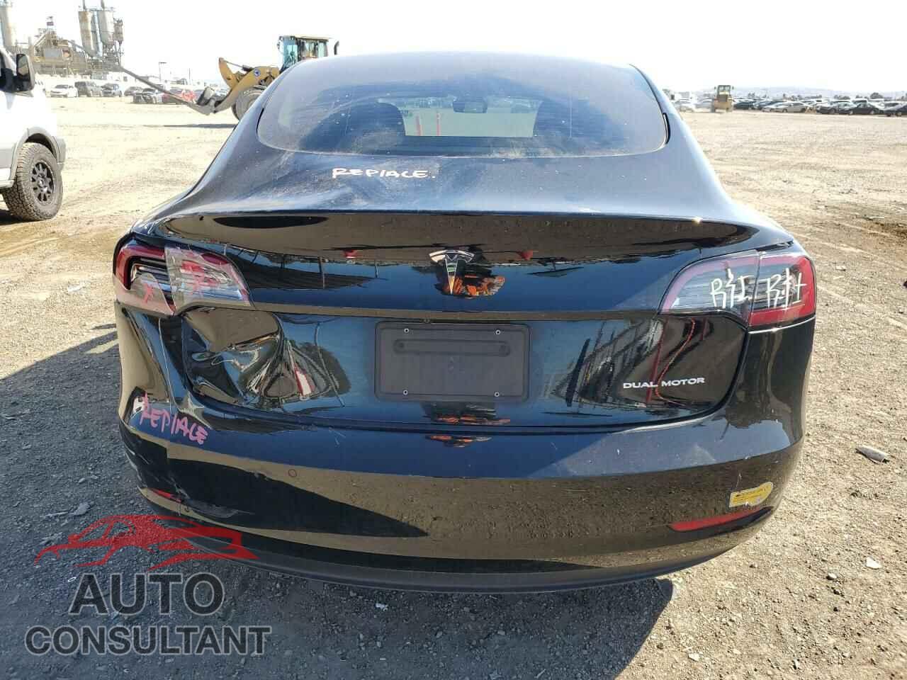 TESLA MODEL 3 2021 - 5YJ3E1EB4MF903208