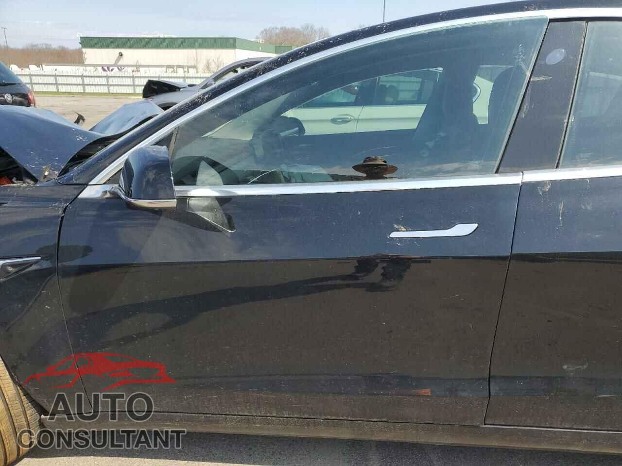 TESLA MODEL 3 2019 - 5YJ3E1EA5KF415809