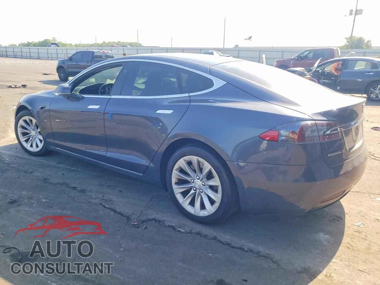 TESLA MODEL S 2018 - 5YJSA1E28JF265290