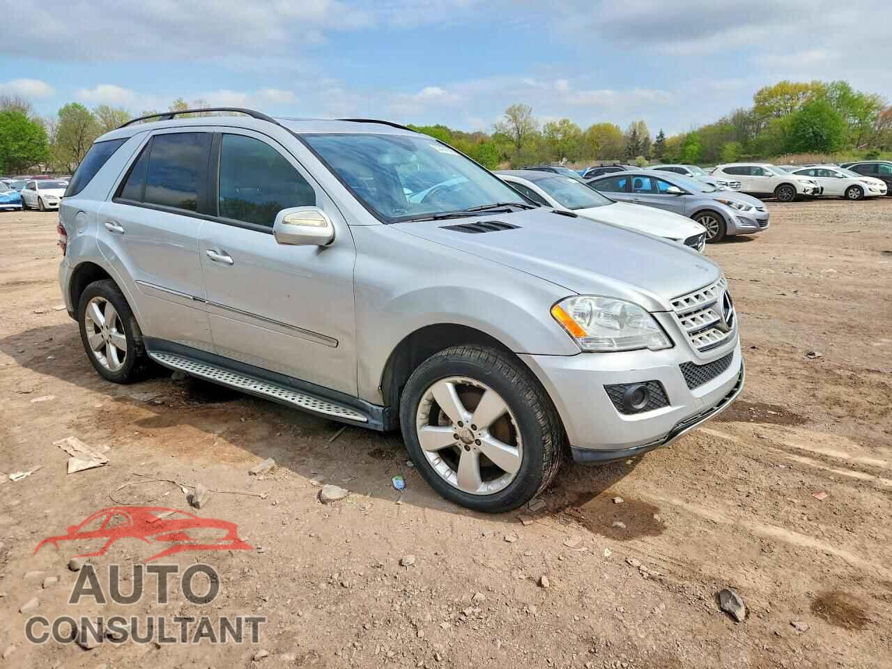 MERCEDES-BENZ M-CLASS 2009 - 4JGBB86E59A508505