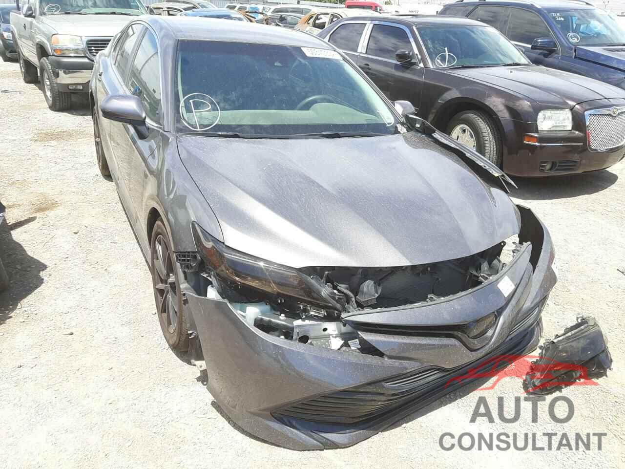 TOYOTA CAMRY 2018 - 4T1B11HKXJU595088