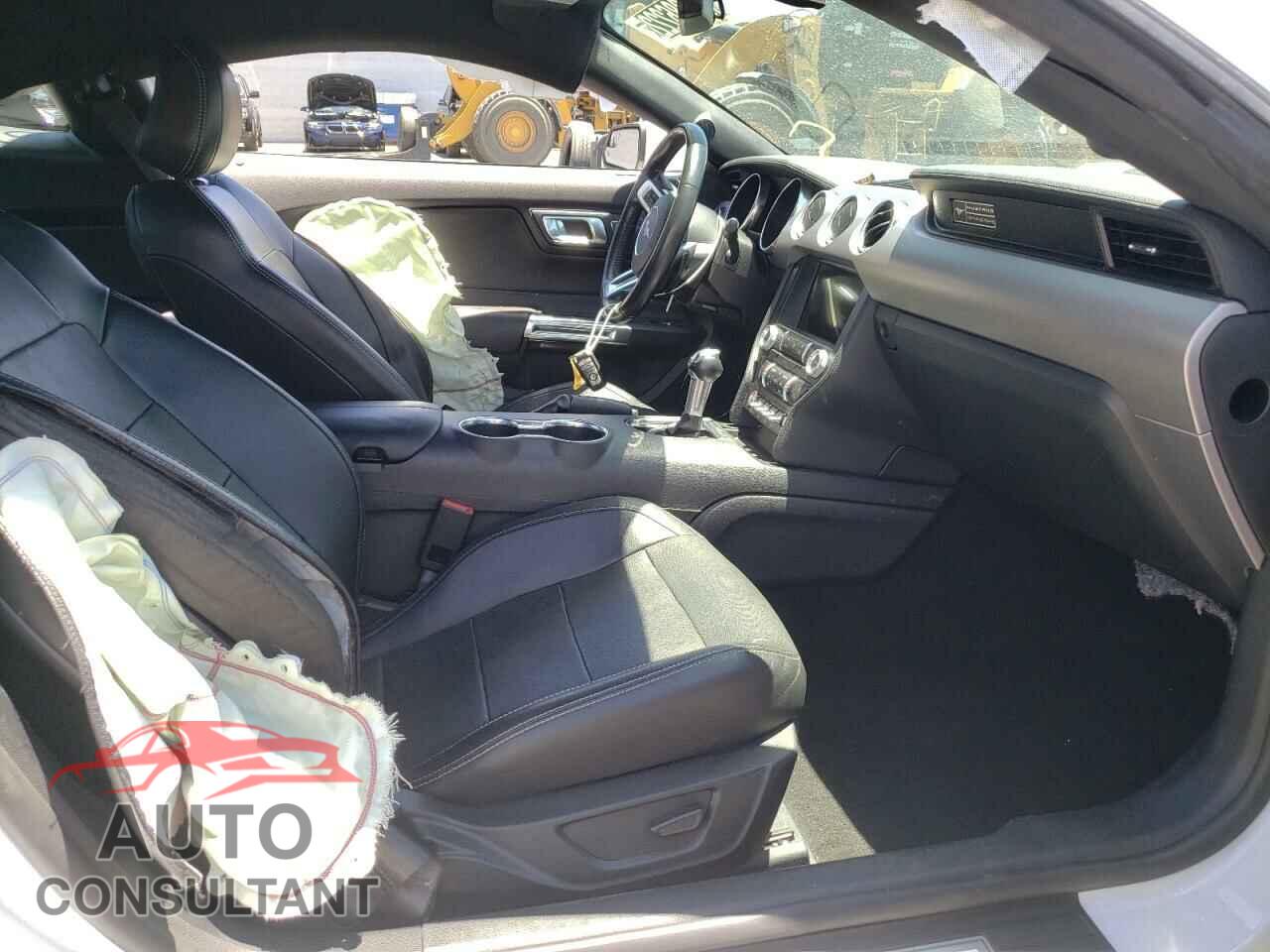 FORD MUSTANG 2020 - 1FA6P8CF4L5136035