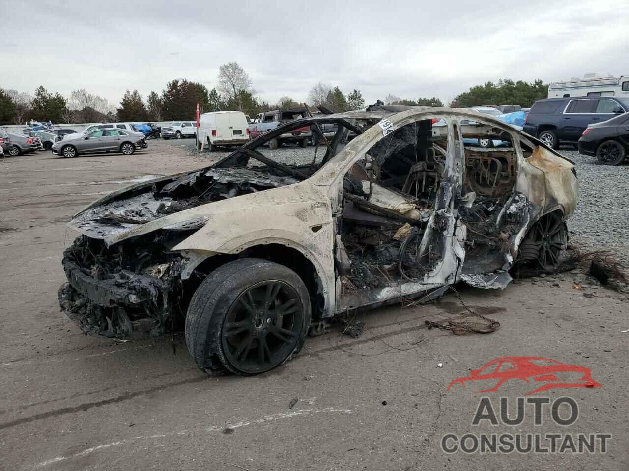 TESLA MODEL Y 2021 - 5YJYGAEE8MF188542