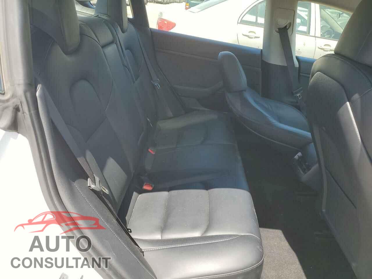 TESLA MODEL 3 2021 - 5YJ3E1EA0MF941493