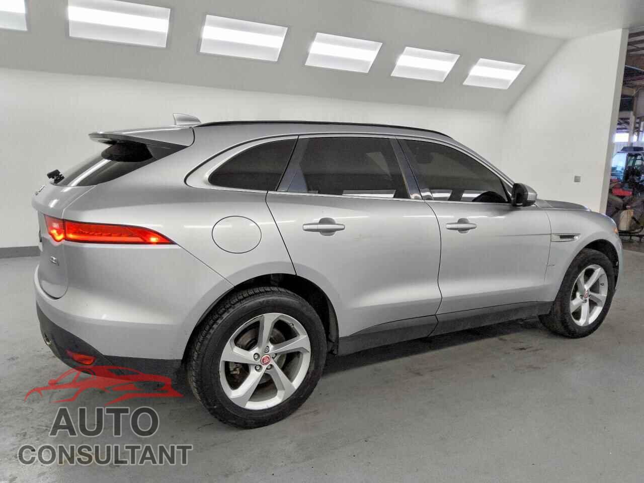JAGUAR F-PACE 2019 - SADCJ2FX3KA355756