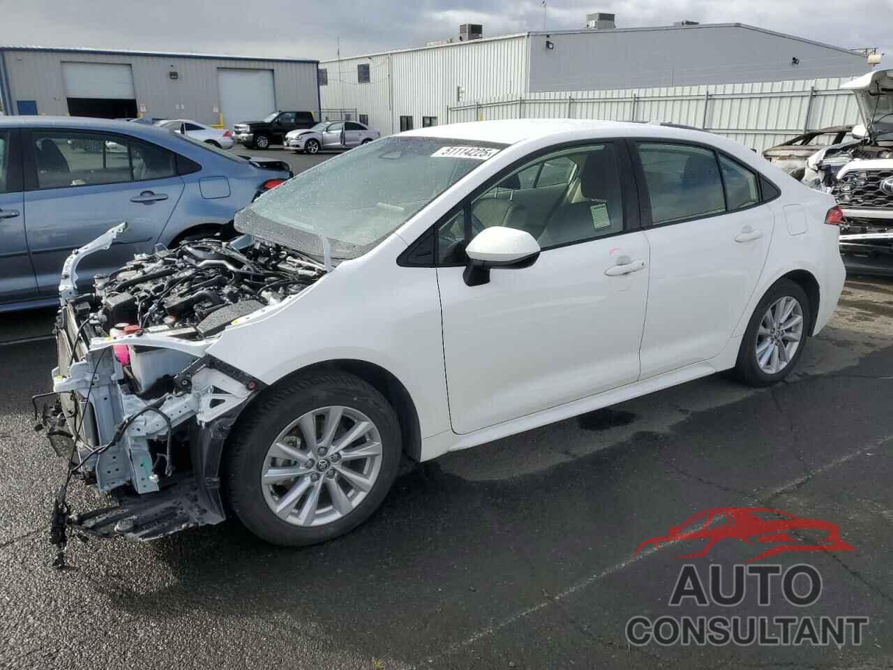 TOYOTA COROLLA 2024 - JTDBCMFE7R3045104