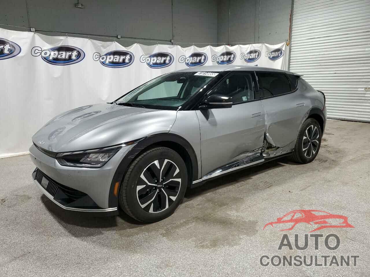 KIA EV6 LIGHT 2023 - KNDC34LA1P5612186