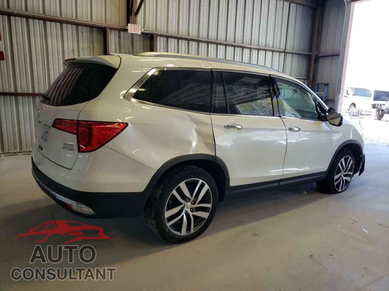 HONDA PILOT 2017 - 5FNYF6H05HB002364